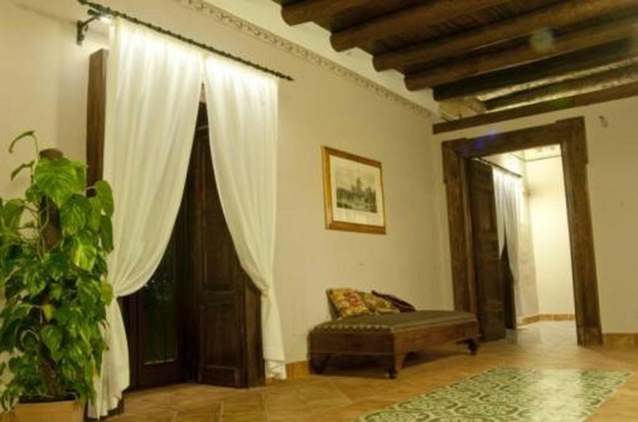 Castello Di Casapozzano Bed & Breakfast Aversa Exterior photo